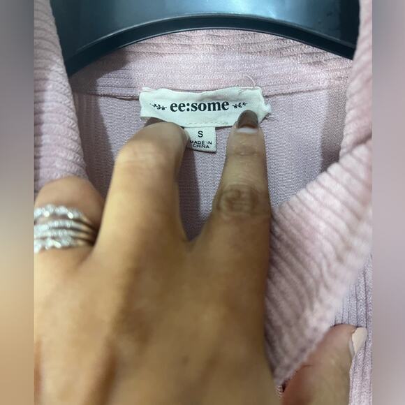 Ee: Some Pink Corduroy Southwestern Oversized Aztec Rodeo Shacket size Small - Picture 5 of 7